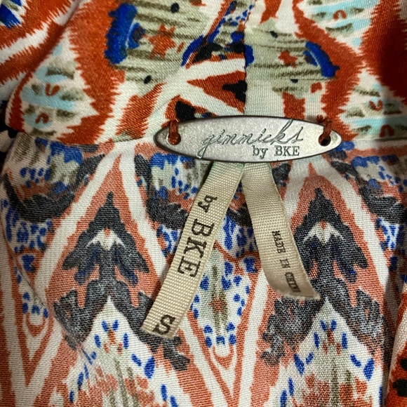 Gimmicks size small- new condition - Picture 2 of 3